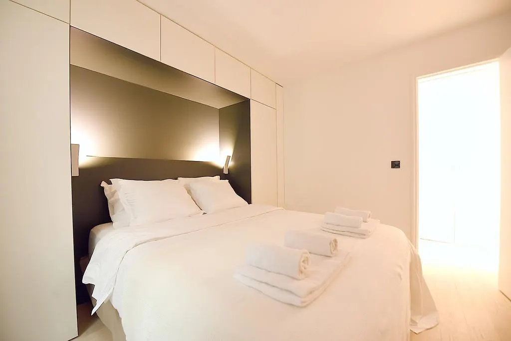 Dreamyflat Com - St Germain Apartment